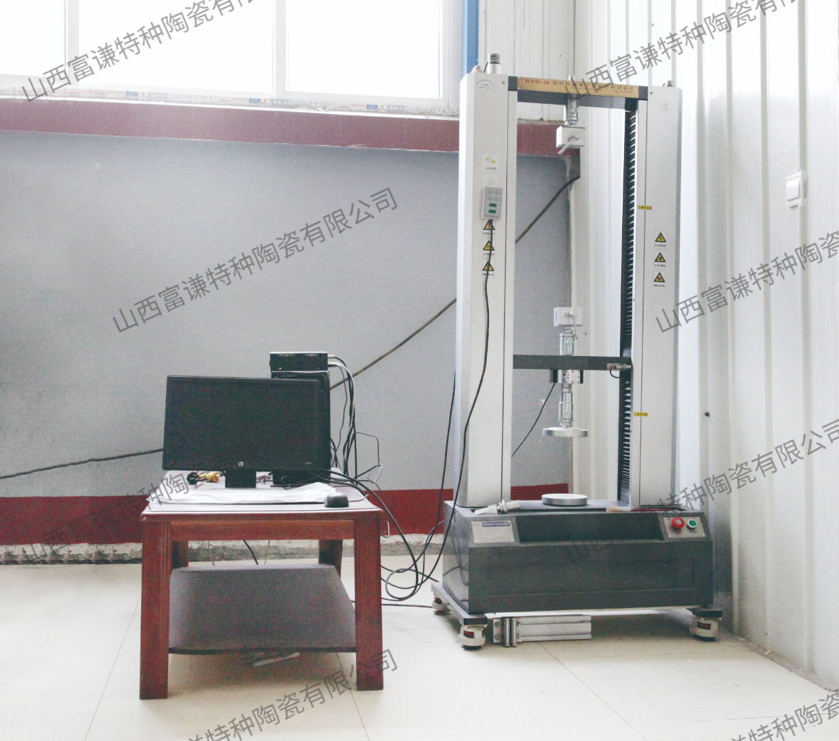 萬能材料試驗(yàn)儀universal material tester.jpg
